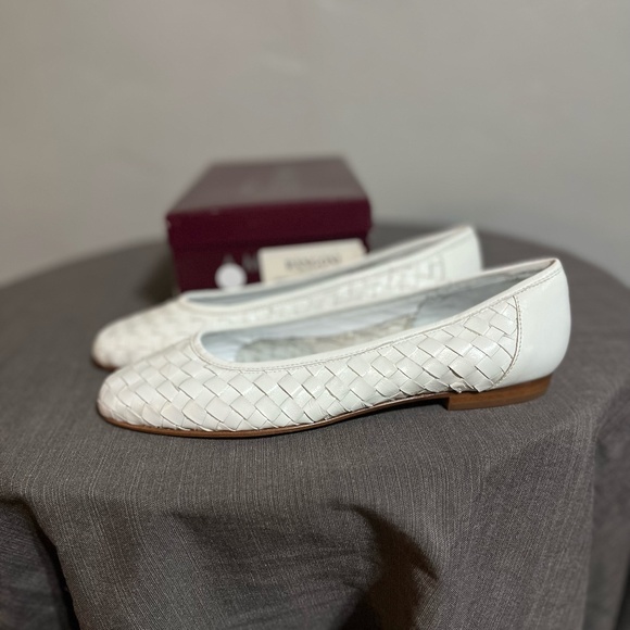 Rangoni Shoes - White woven Flat